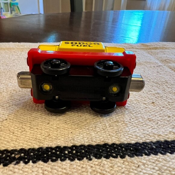 Thomas and Friends Take Along Sodor Fuel Tank Car Dated 2003 - Picture 5 of 6